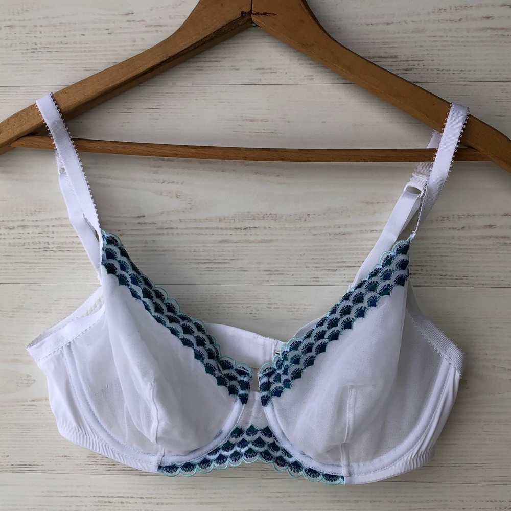 La Perla sheer white bra with scallop lace 36C